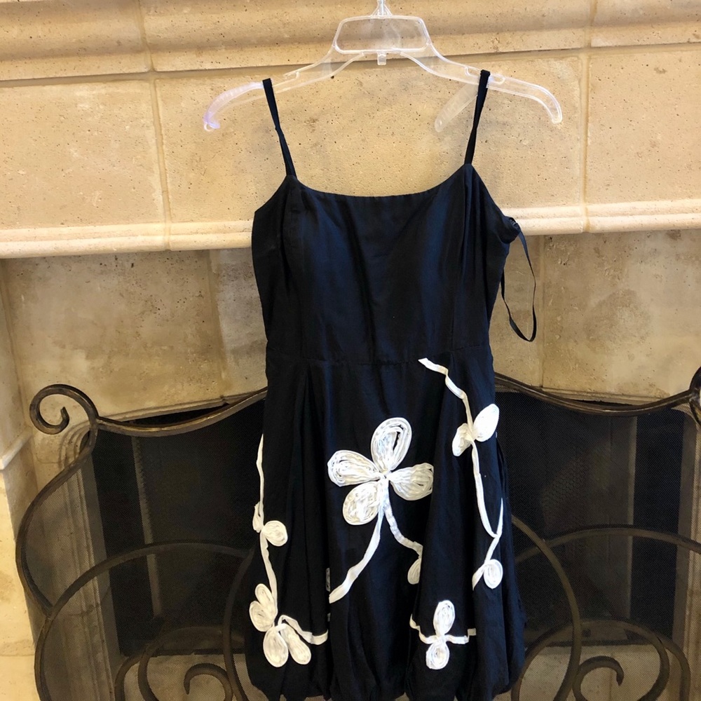 Beautiful floral dress; good condition.
